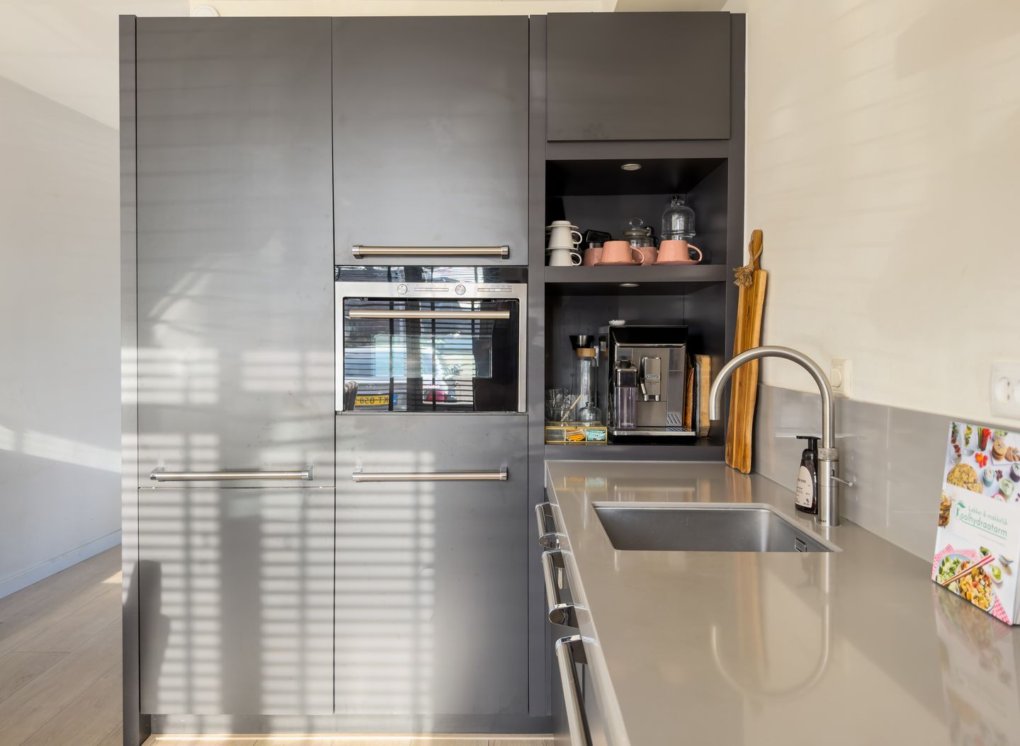 Foto 14 van Diabellistraat 25