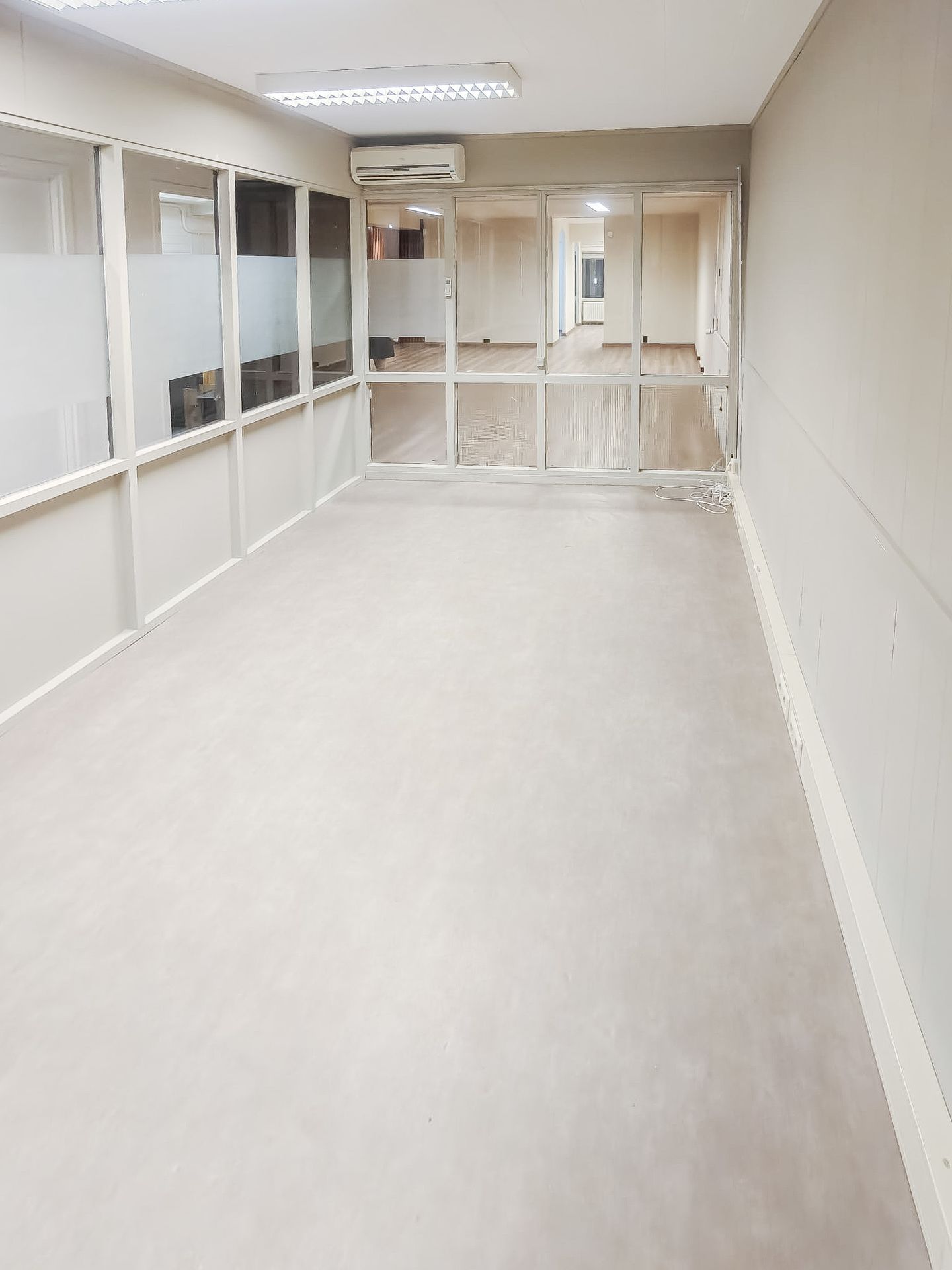 Bekijk foto 4 van Strevelsweg 700