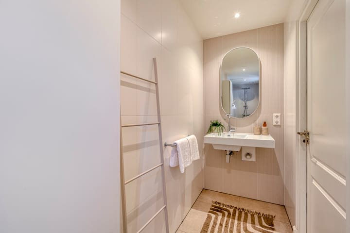 Foto 15 van Van Ostadestraat 436