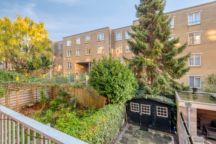 Foto 17 van Van Ostadestraat 436