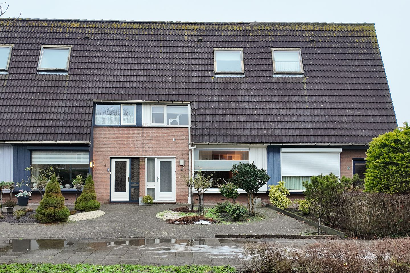 Photo 1 of Slingeland 4