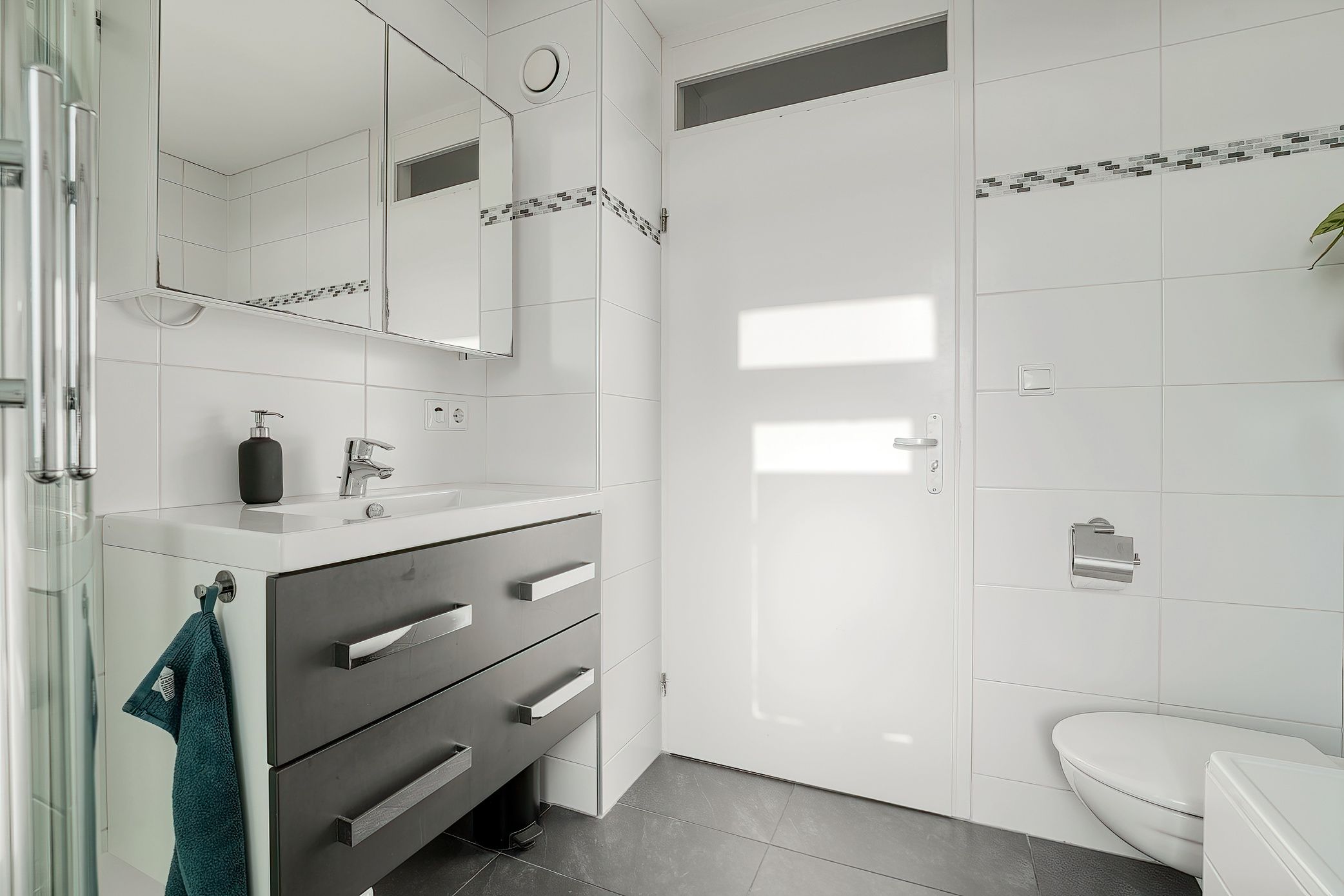 Photo 21 of Sluisweg 63-C