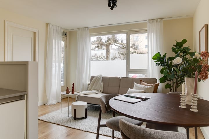 J.C. van Epenstraat 48