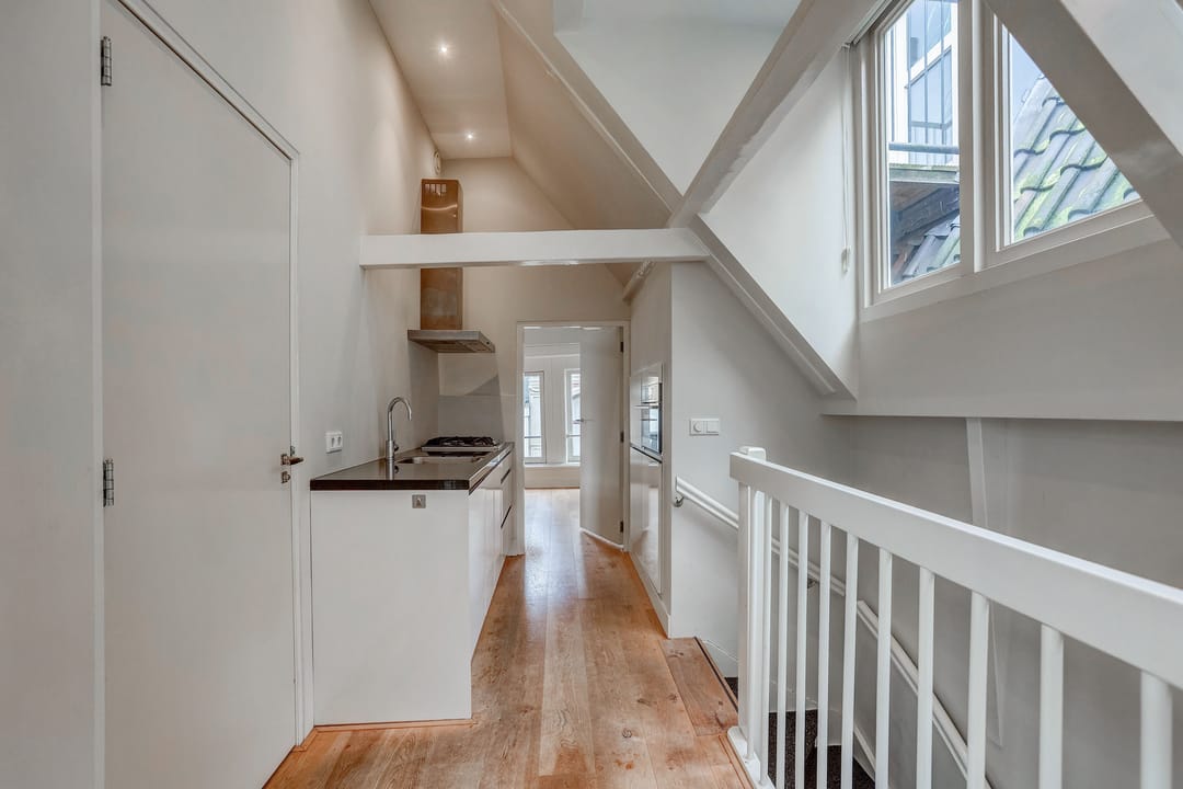 Photo 13 of Eggertstraat 19-C