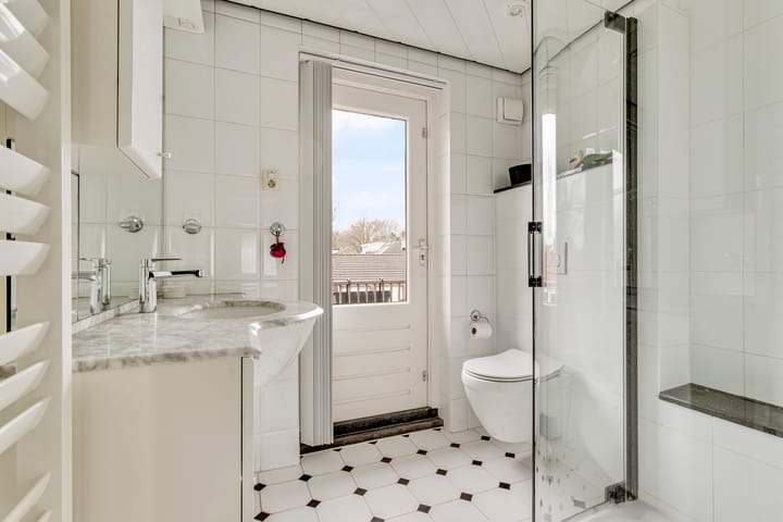 Foto 23 van Middachtenstraat 120