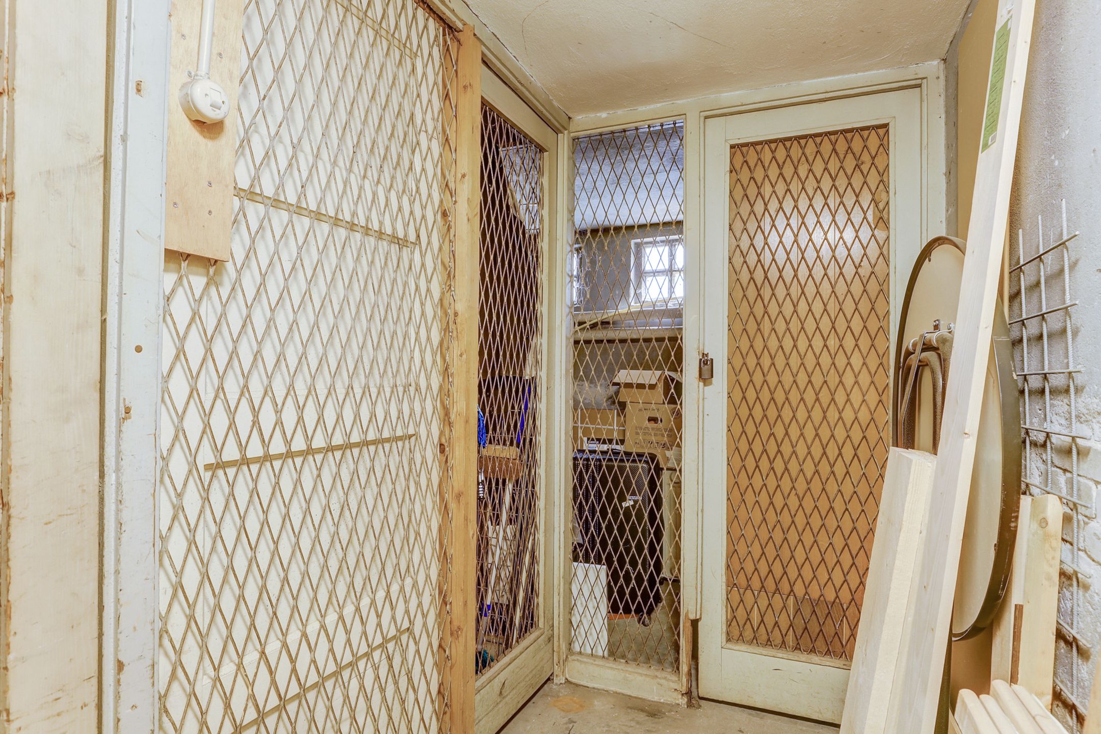 Photo 30 of Geuzenstraat 61-H