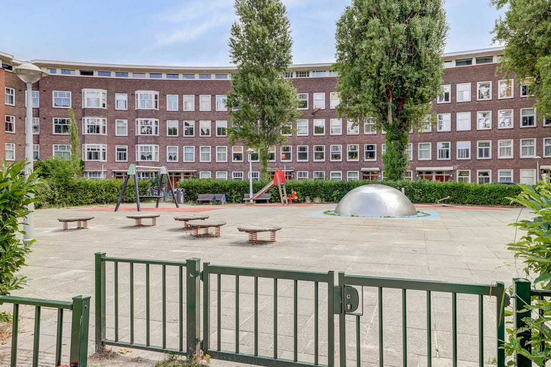 Photo 31 of Geuzenstraat 61-H