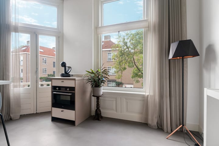 Photo 3 of Evertsenstraat 48