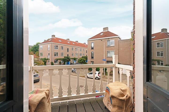 Photo 15 of Evertsenstraat 48