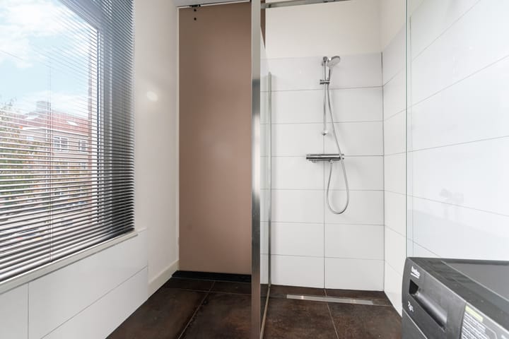 Photo 20 of Evertsenstraat 48