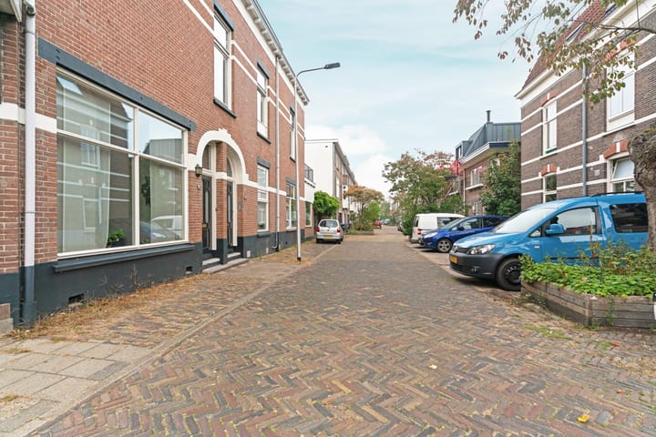 Photo 23 of Evertsenstraat 48