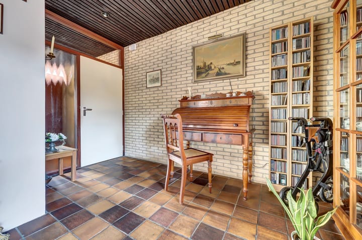 Photo 11 of Notaris L P vd Blinkln 11-A