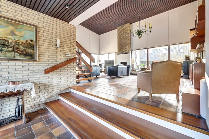 Photo 12 of Notaris L P vd Blinkln 11-A