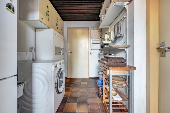 Photo 21 of Notaris L P vd Blinkln 11-A