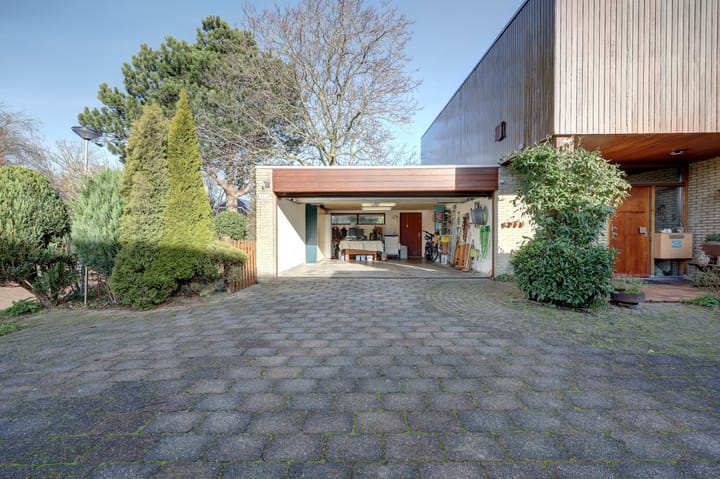 Photo 55 of Notaris L P vd Blinkln 11-A