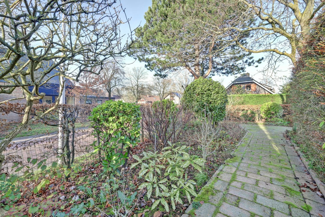 Photo 62 of Notaris L P vd Blinkln 11-A