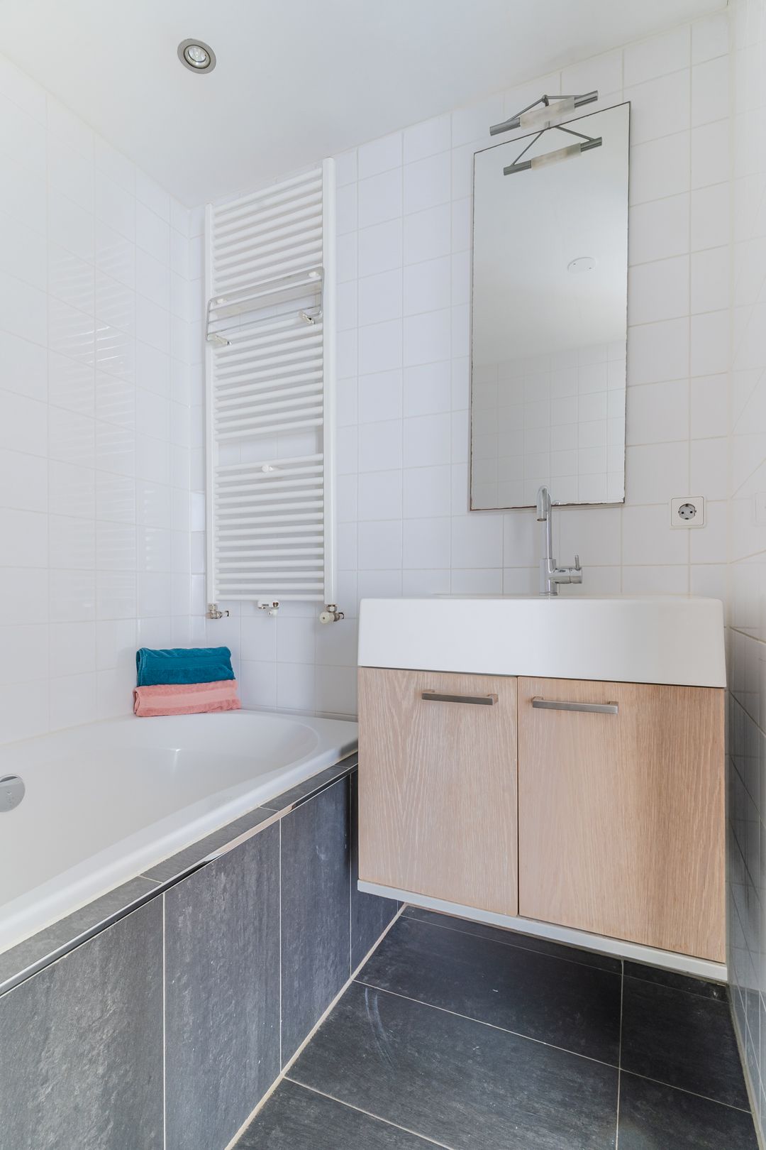 Foto 41 van Kennemerstraatweg 92