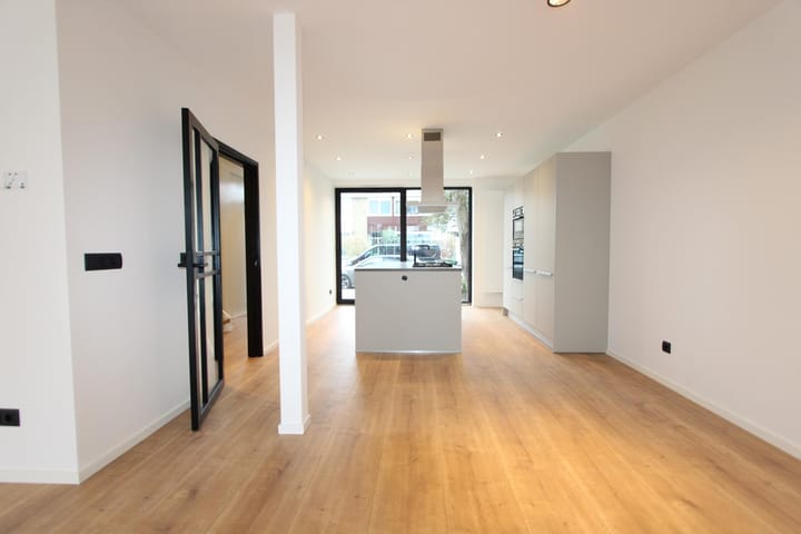 Foto 4 van Maarten Lutherweg 150