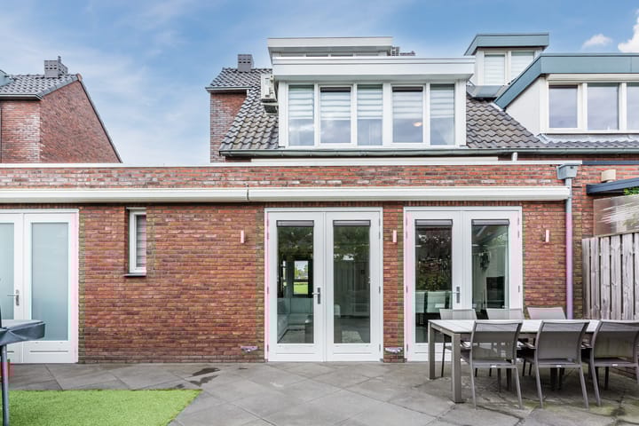 Photo 48 of Leeuwerik 9