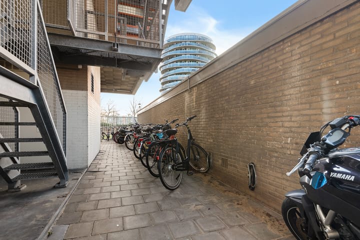 Foto 30 van Robert Kochlaan 212