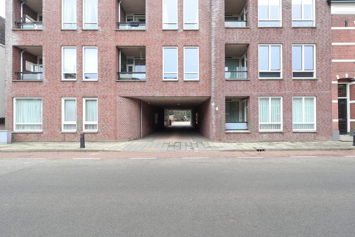 Photo 9 of Baroniestraat 46-07