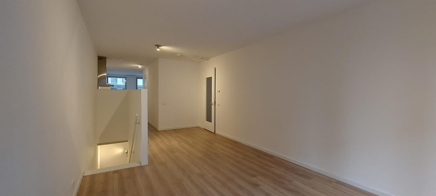 Foto 10 van Anna van Burenstraat 4