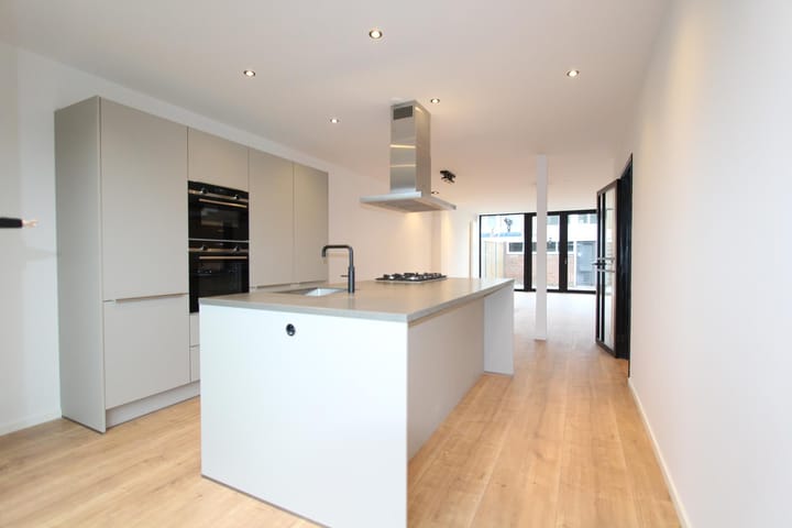 Foto 1 van Maarten Lutherweg 150