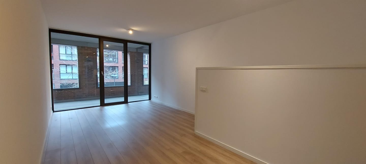 Foto 19 van Anna van Burenstraat 4