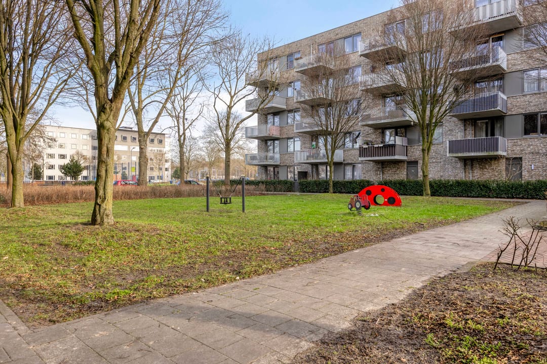 Foto 23 van Jacob Roggeveenstraat 27