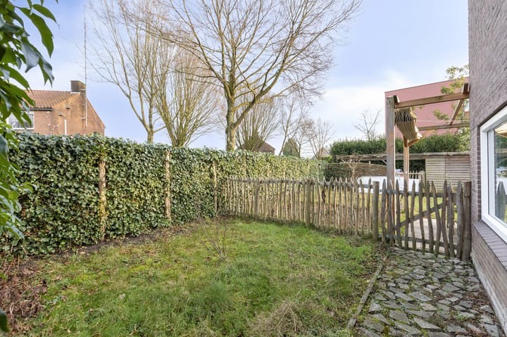 Foto 36 van Boterbloemstraat 1