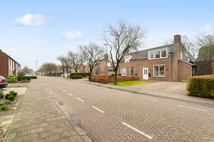 Photo 32 of Gommersstraat 55