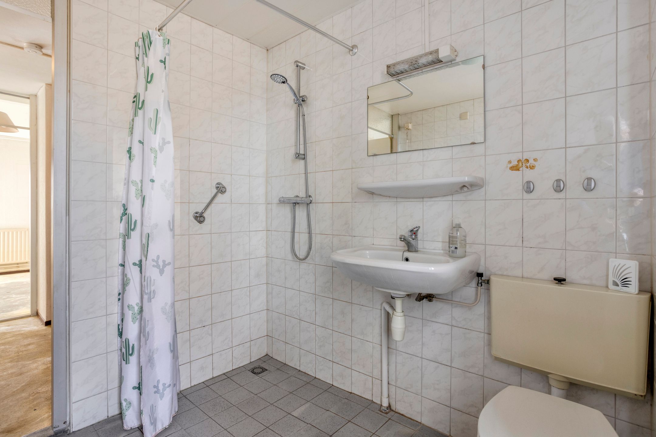 Foto 24 van Pierre Monteuxstraat 58