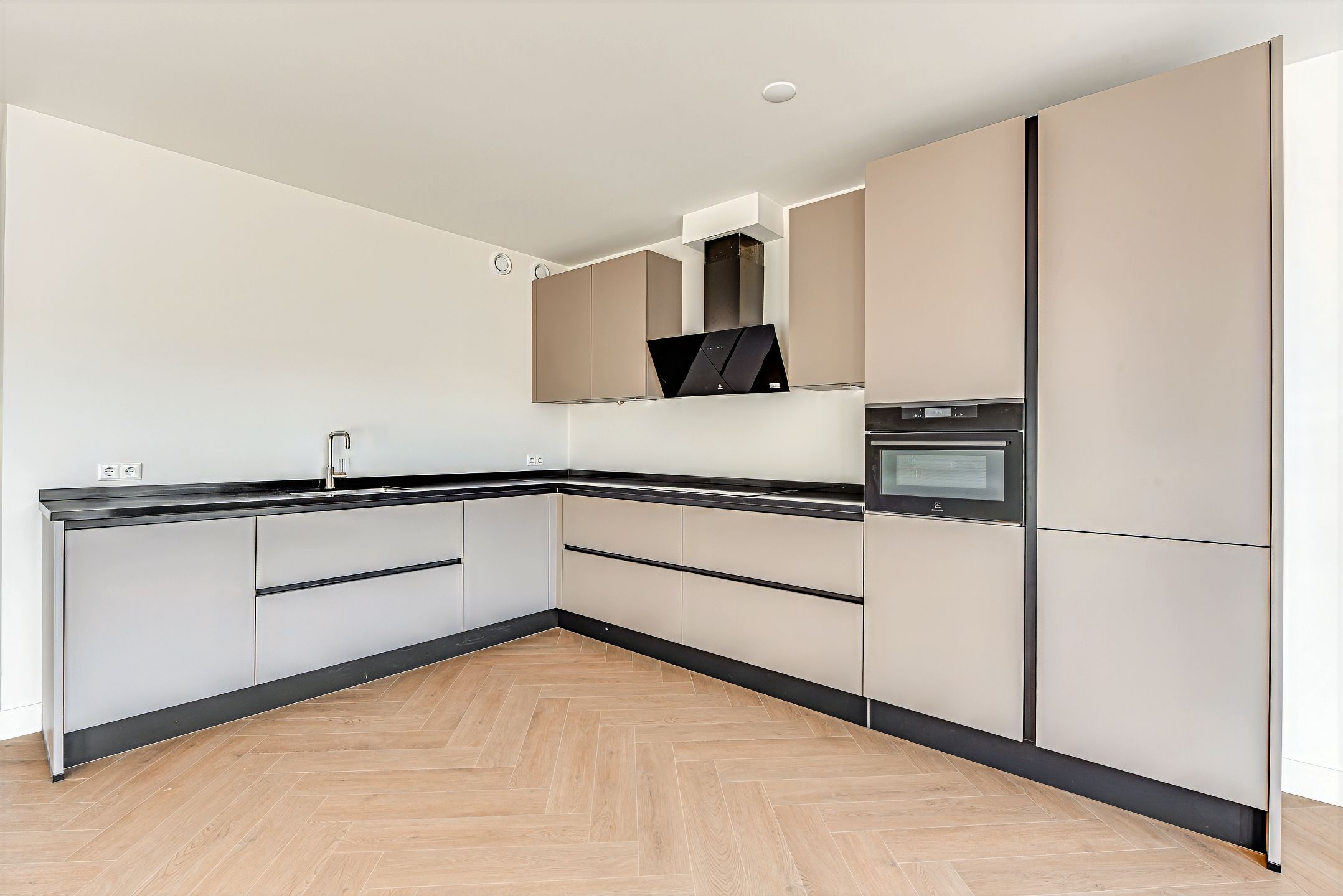 Foto 9 van Chalonhof 134