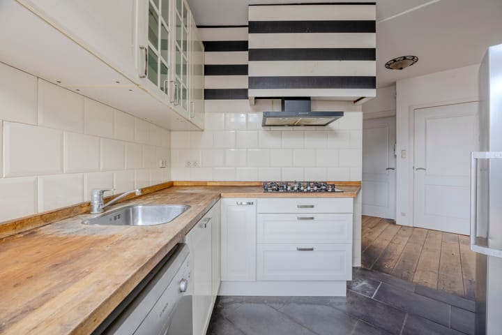 Photo 16 of Nieuwediepstraat 101