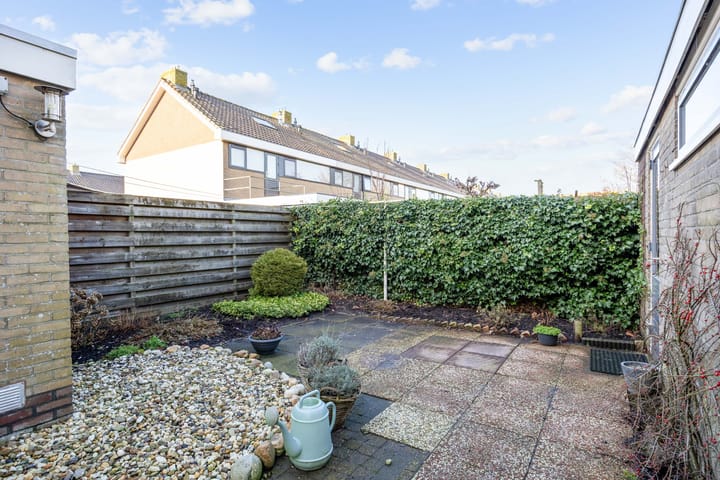 Photo 6 of A van Voorthuijsenweg 33