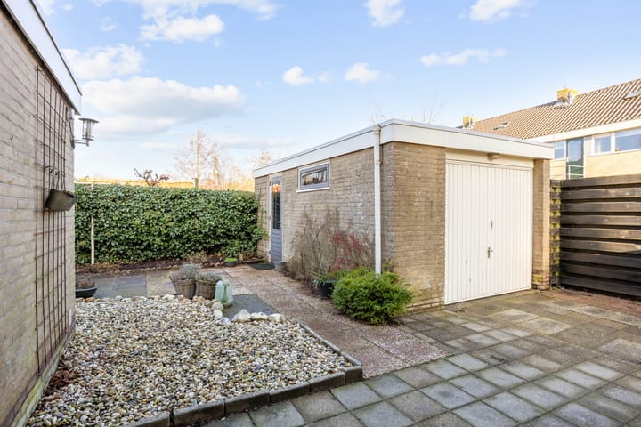 Photo 7 of A van Voorthuijsenweg 33