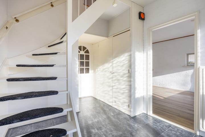 Photo 15 of A van Voorthuijsenweg 33