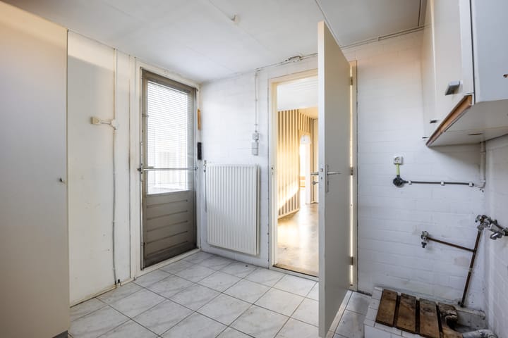 Photo 25 of A van Voorthuijsenweg 33