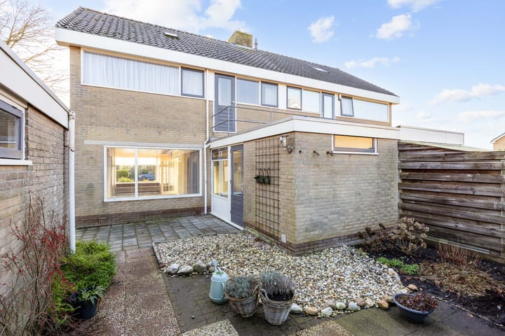 Photo 49 of A van Voorthuijsenweg 33