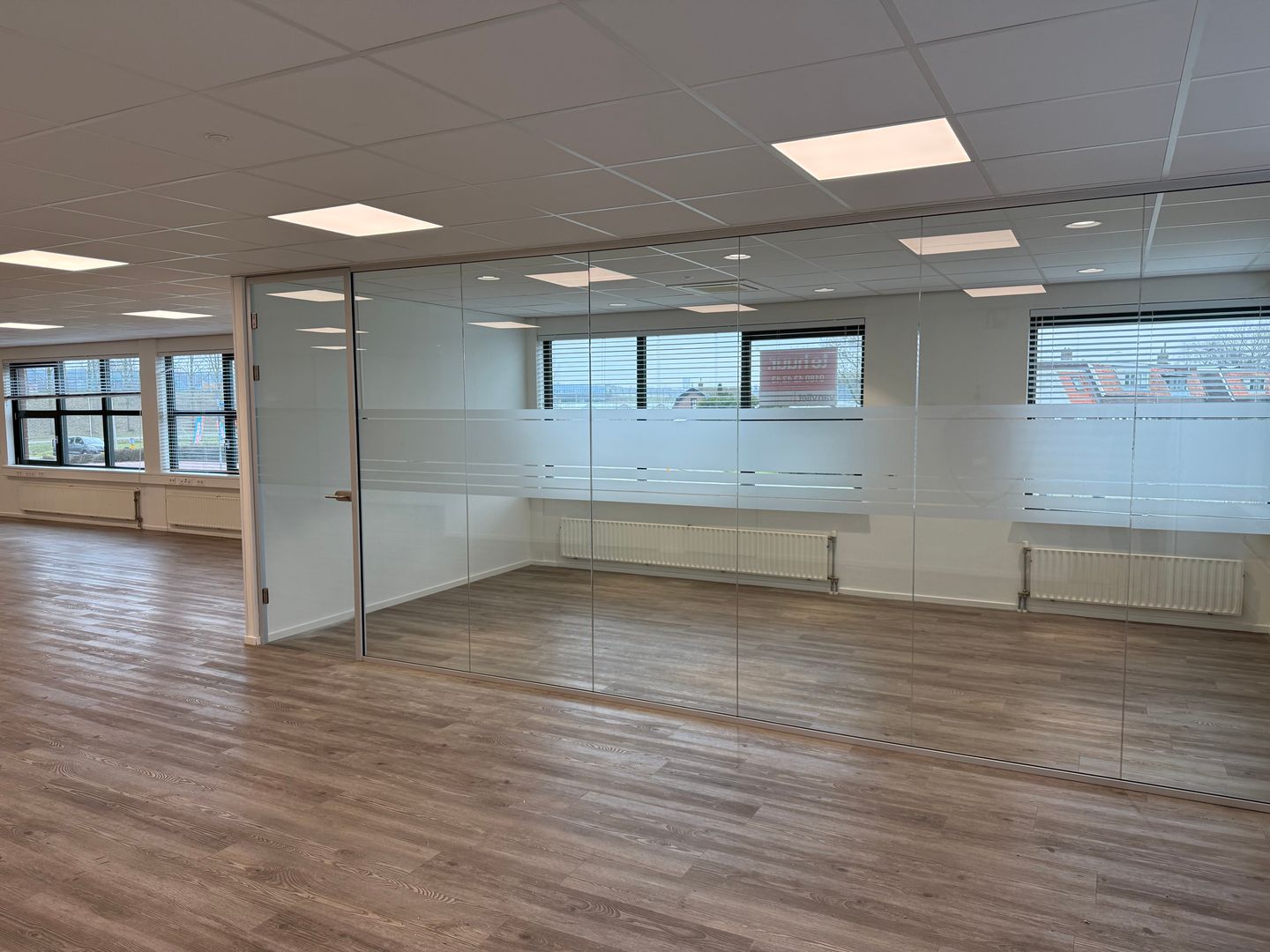 View photo 4 of Zeemanstraat 67