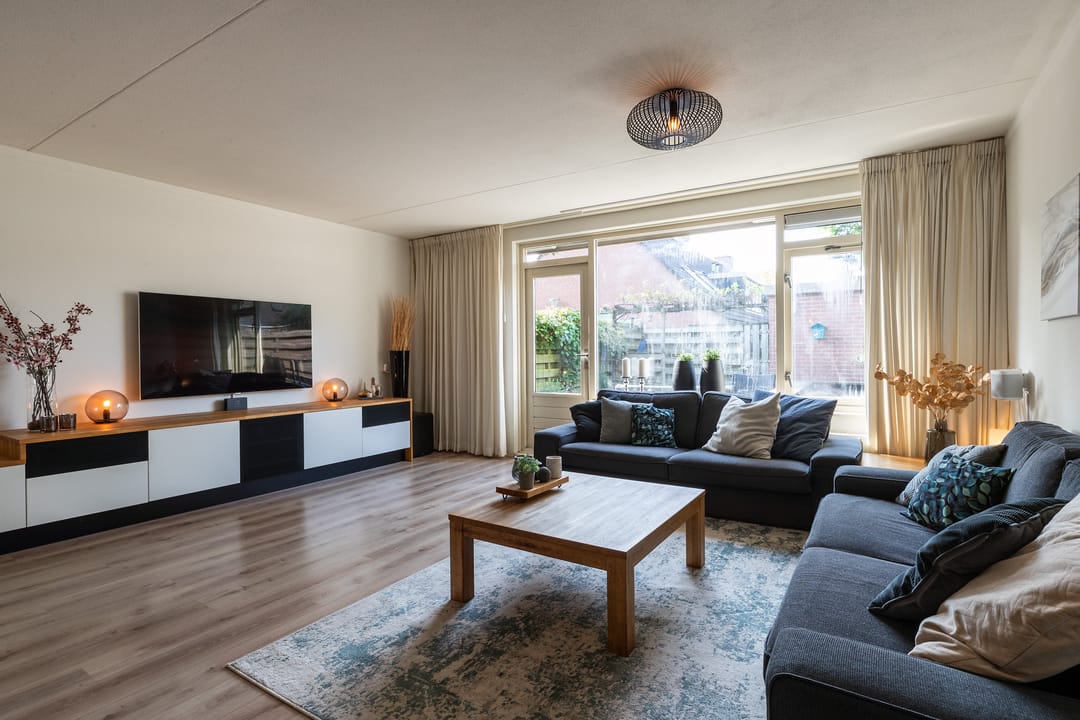 Photo 2 of Crosestein 1505