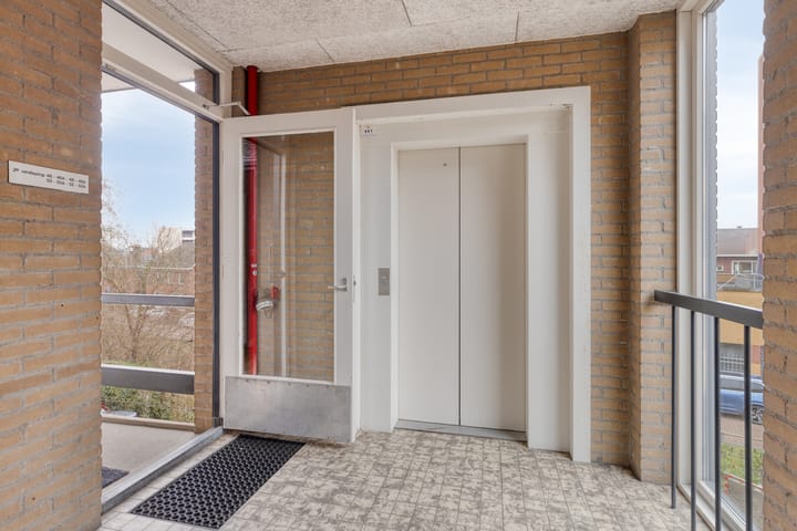 Photo 8 of Prinses Beatrixstraat 46