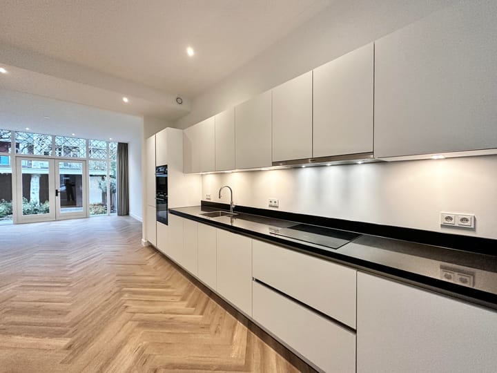 Foto 10 van Eerste Helmersstraat 221-A