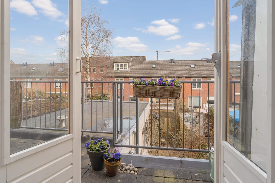 Photo 8 of M.P. Lindostraat 27-BS