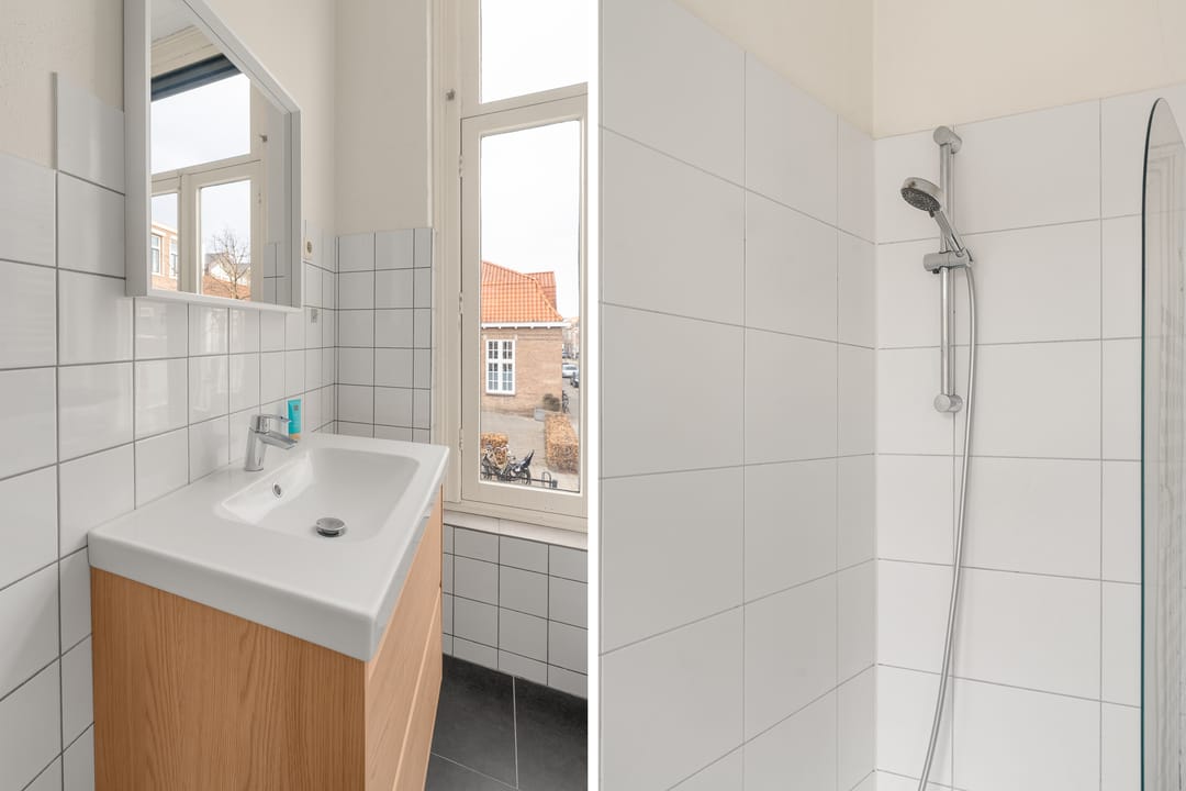 Photo 17 of M.P. Lindostraat 27-BS