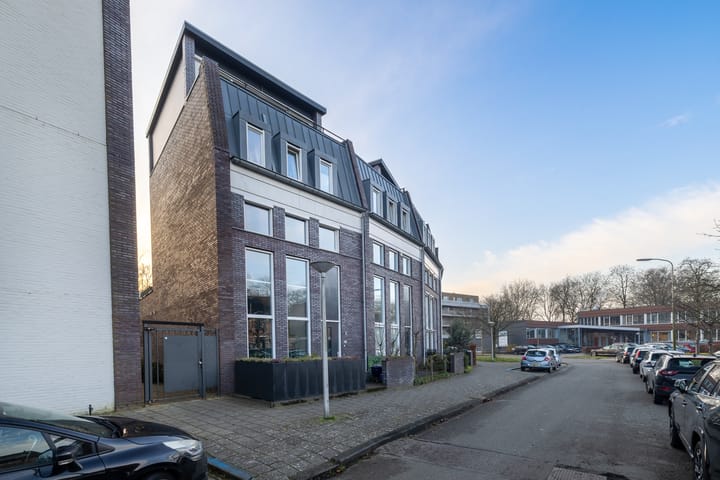 Foto 40 van Wethouder Jansenlaan 53