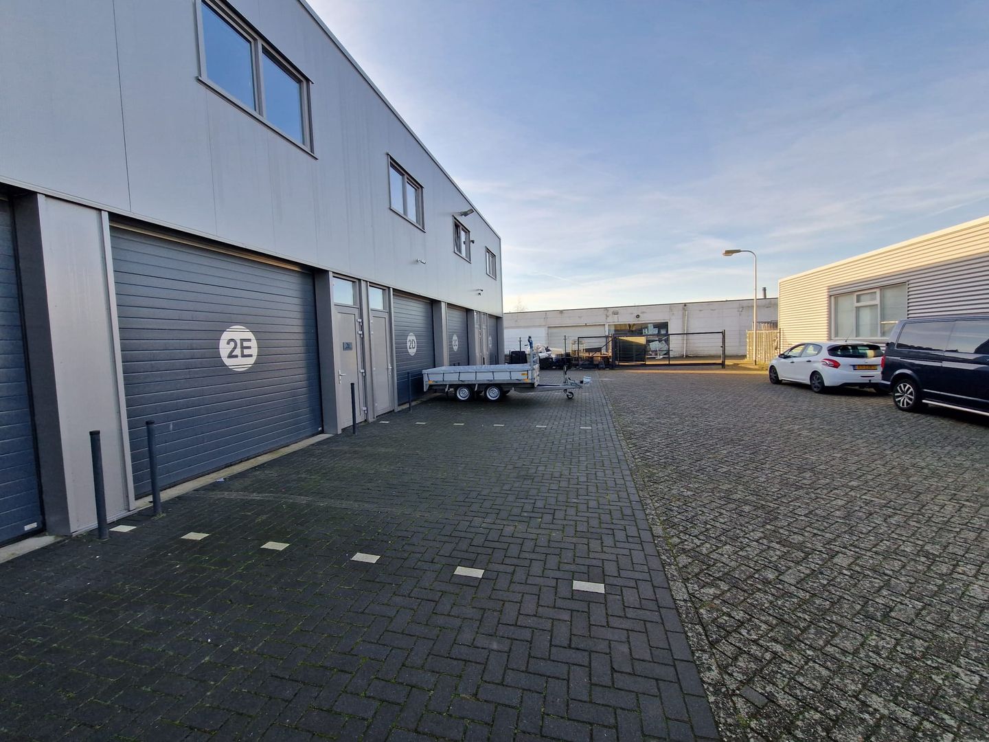 View photo 2 of Kelvinstraat 2-e