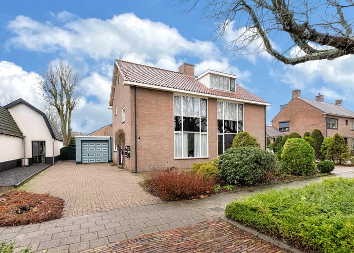 Foto 40 van Stationsweg 9