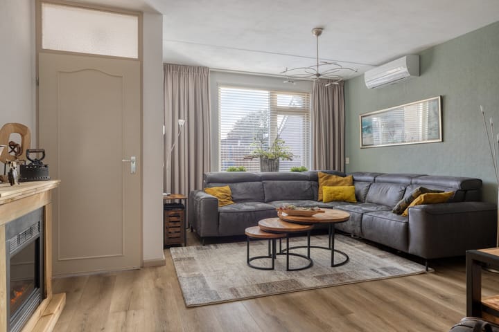 Photo 2 of Leeuwerikstraat 20