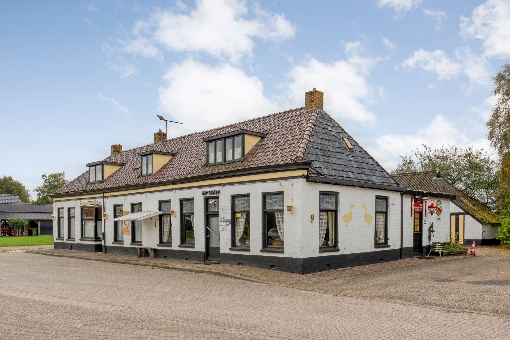 Photo 9 of Midden 116